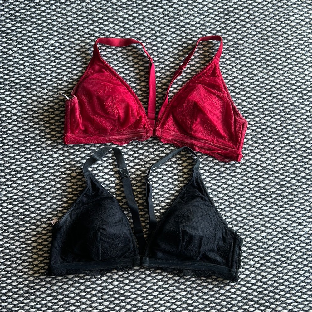 Set of 2 Victoria’s Secret Bralettes